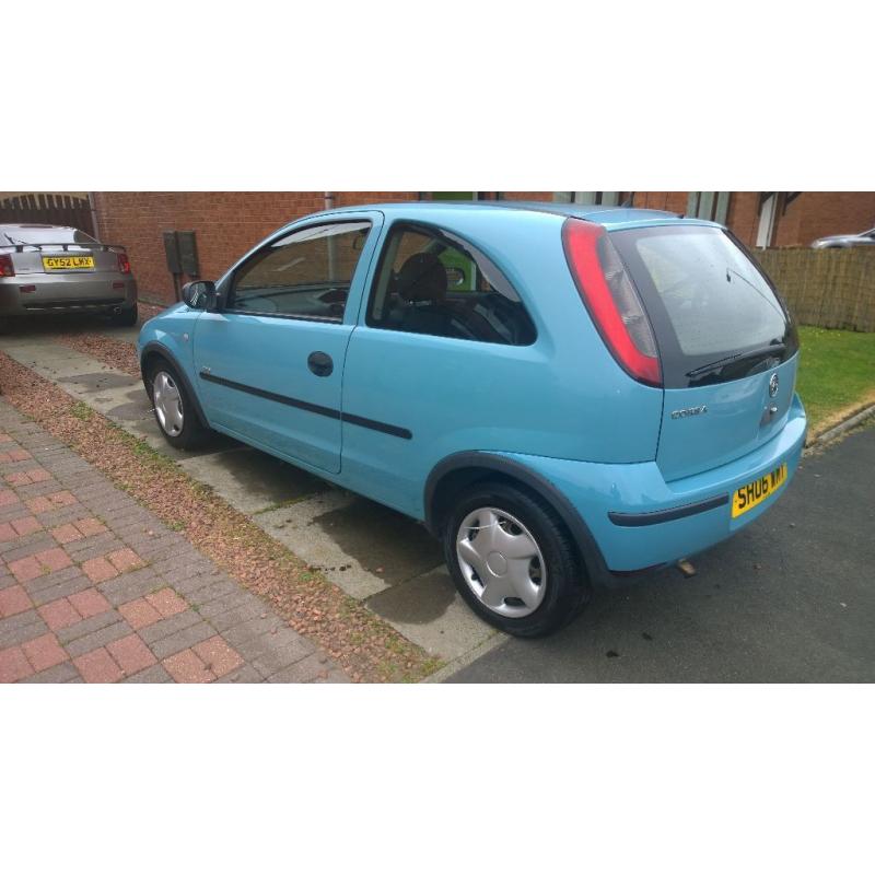 vauxhall corsa reg 06 MOT april 2017 VERY LOW MILES.