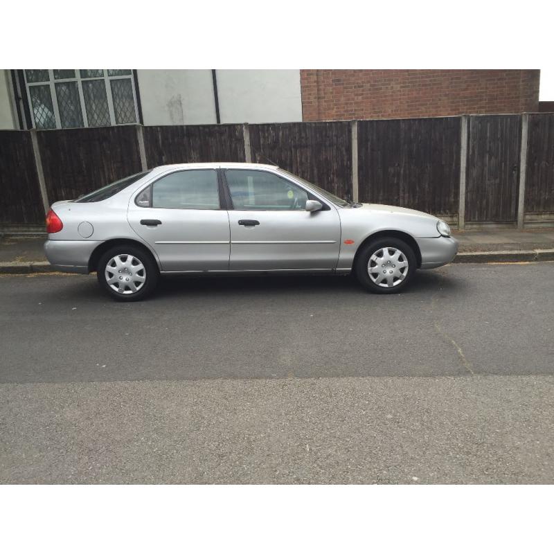 Ford Mondeo Diesel, 5doors for sell, MOT. Drives well.