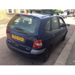 RENAULT MEGANE SCENIC MPV 2001