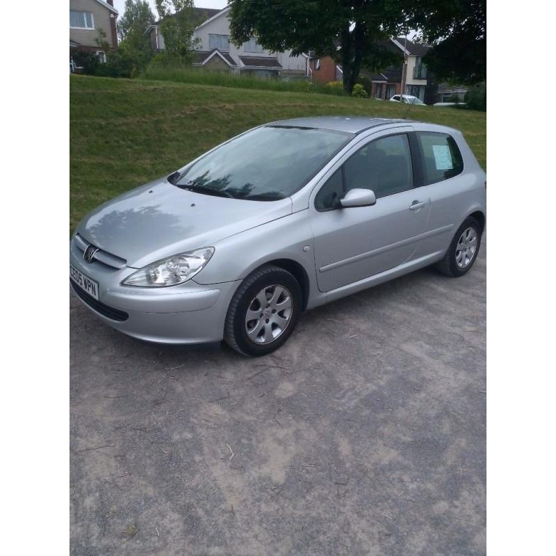 Peugeot 307 x- line 1.4 16v petrol.