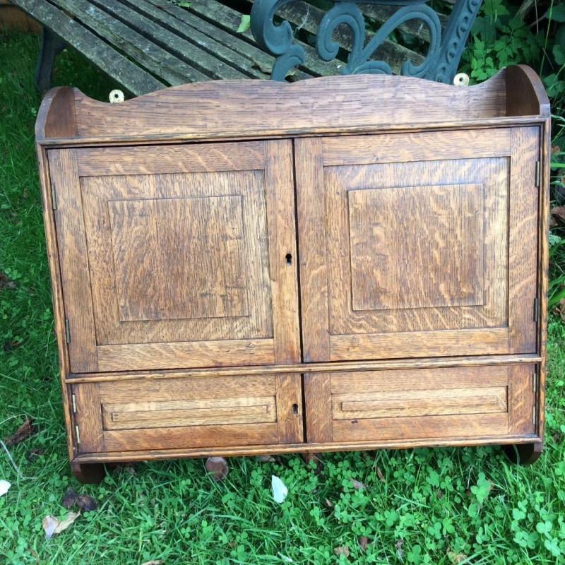 SMALL OAK WALL UNIT