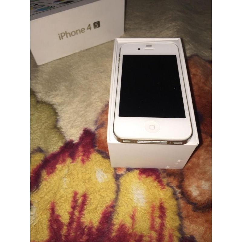 LIKE NEW - APPLE IPHONE 4S - 16GB - WHITE ( UNLOCKED )