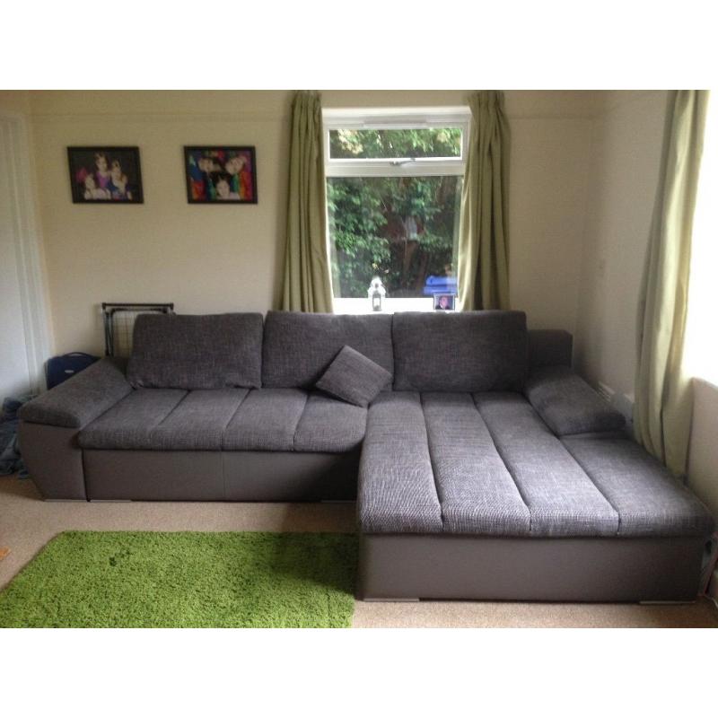 Large corner sofa/sofa bed