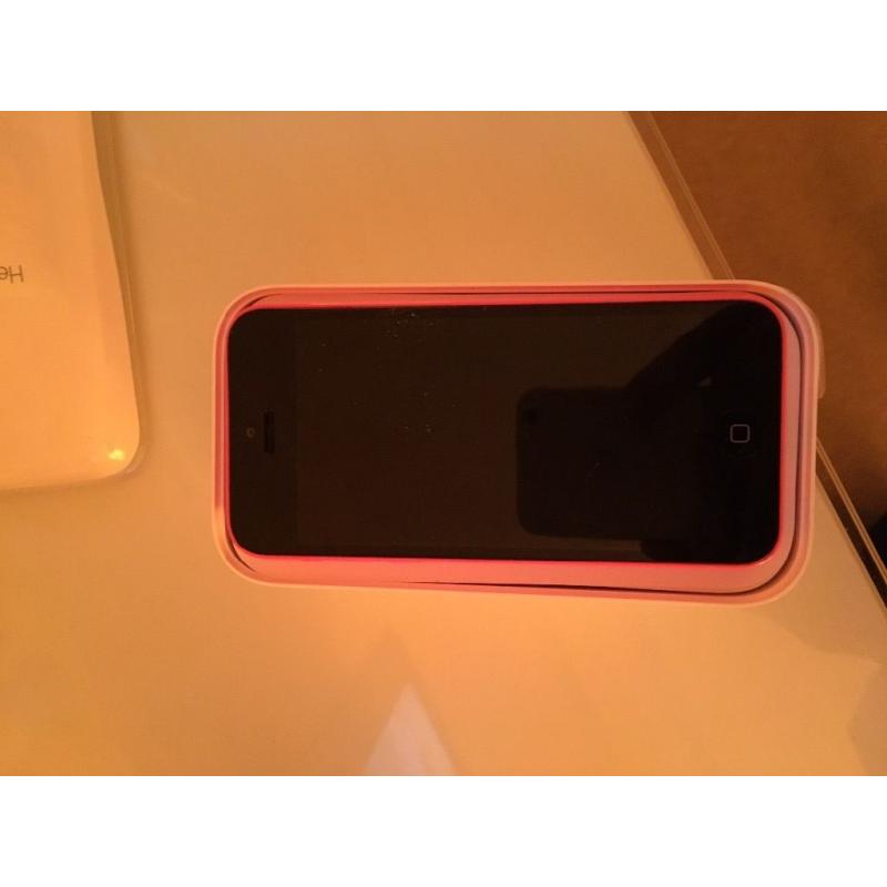 iPhone 5c 16gb in pink in mint condition