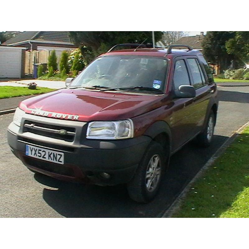 52 REG LAND ROVER FREELANDER 2.0 TD4 DIESEL GS 5 DOOR ESTATE IN RIOJA RED