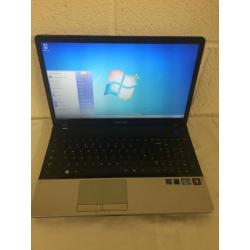 Samsung NP300E5A Intel i3 2.2GHz 6GB 500GB Windows 7 Laptop