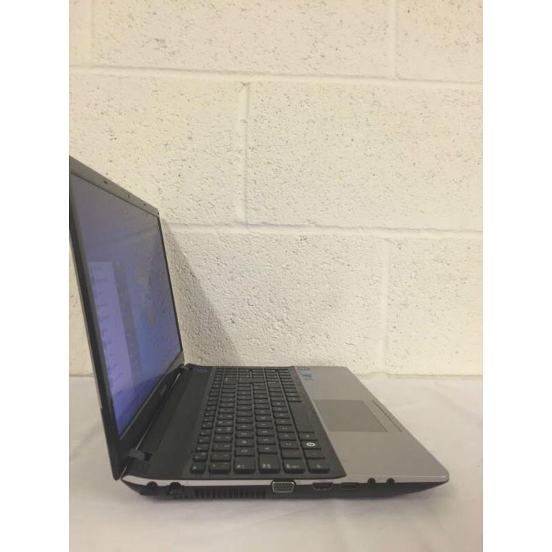 Samsung NP300E5A Intel i3 2.2GHz 6GB 500GB Windows 7 Laptop