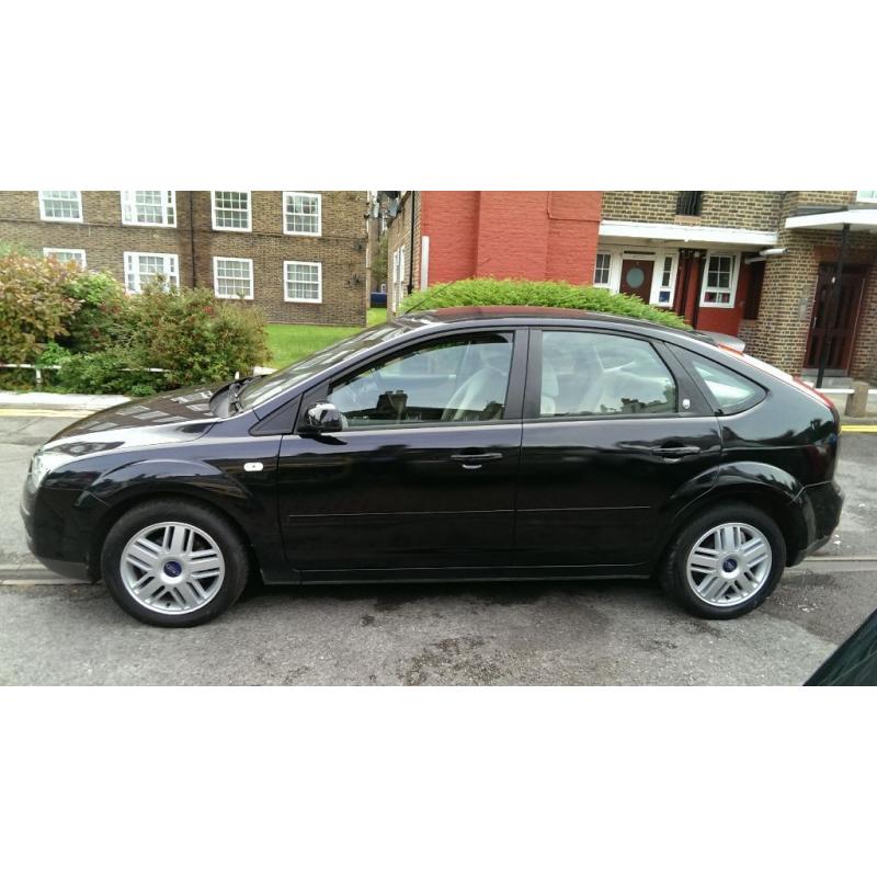 FORD FOCUS AUTOMATIC DIESEL LOW MILEAGE 89K FULL SERVICE HISTORY VERY CLEAN LIKE NEW.