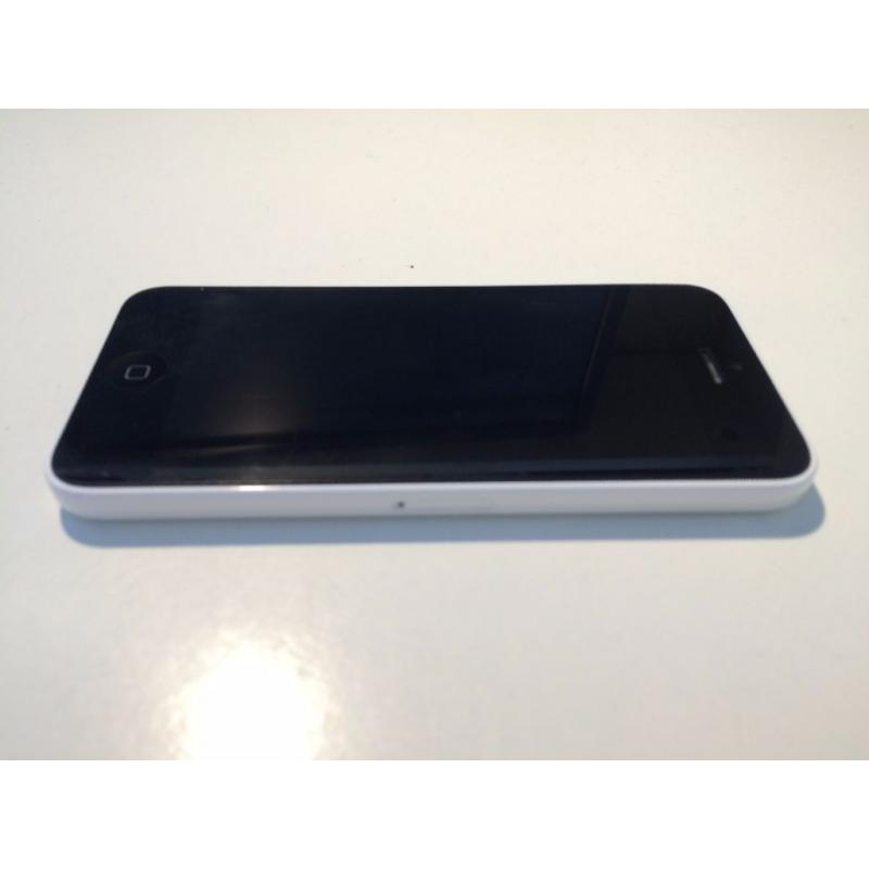 iPhone 5c, white unlocked, but screen black