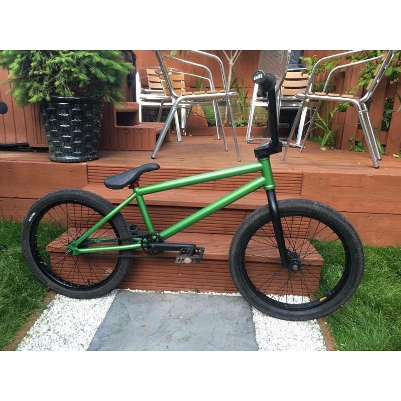 Custom bmx bike