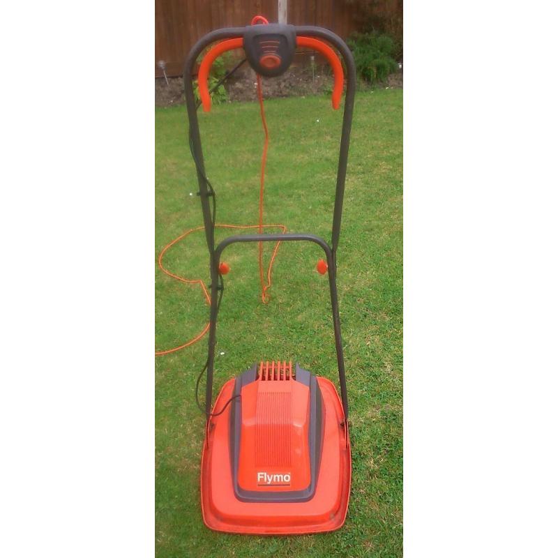 FLYMO LAWNMOWER. 40cm STEEL BLADE. GOOD WORKING ORDER.