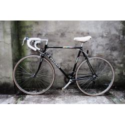 PEUGEOT PANTERA, vintage racer racing road bike, 22.5 inch, 12 speed