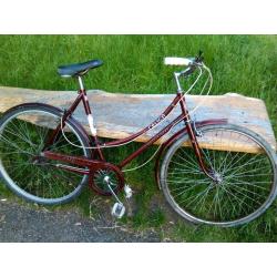 Vintage ladies bike bicycle 3 speed Sturmy archer gears runs well