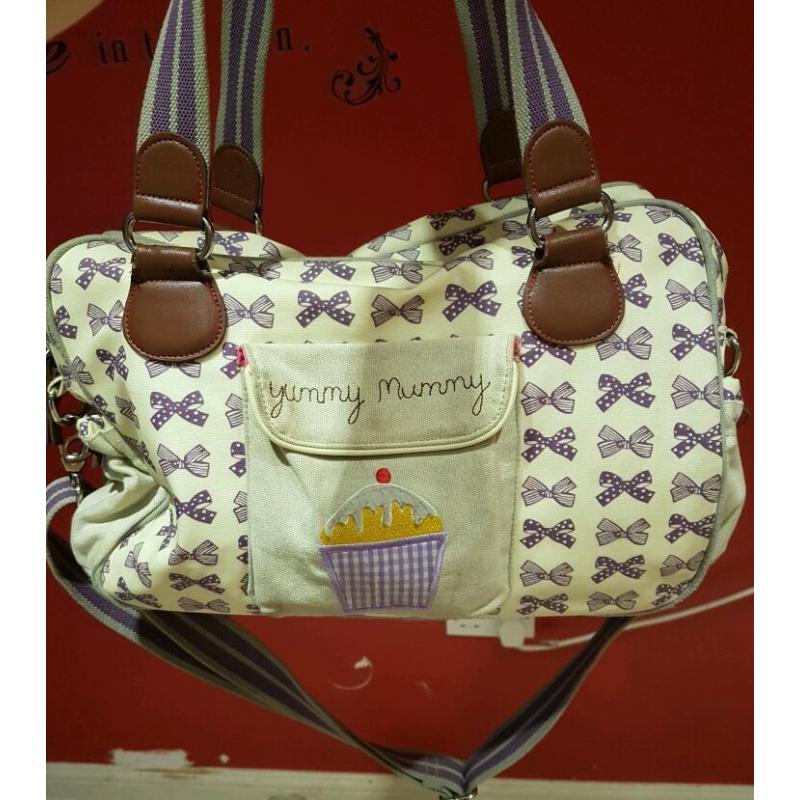 Yummy mummy changing bag