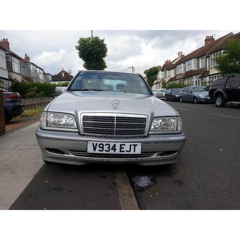 MERCEDES C250 TURBO DIESEL AUTOMATIC! VERY GOOD RUNNER ! PERFECT ENGINE AND GEARBOX!!! GOOD CAR!!!