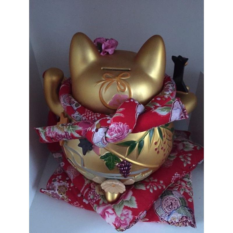 Huge fengshui cat piggy bank, new!!