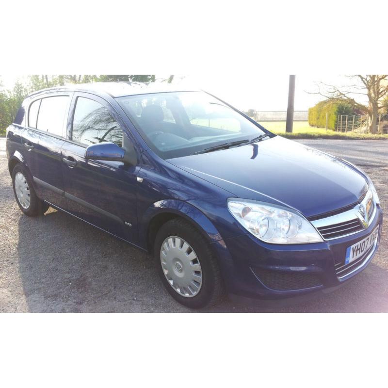 Vauxhall Astra 1.6 2007 Life. GUARANTEED FINANCE