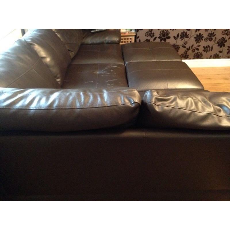 Leather corner sofa bed needs gone asap