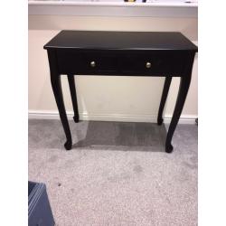 Dressing table