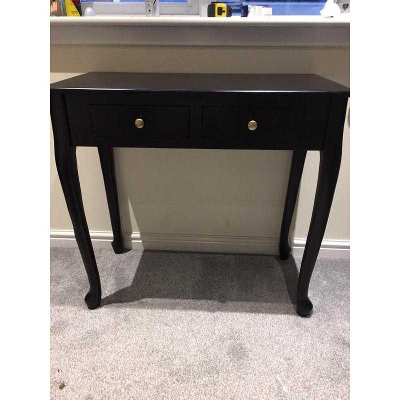 Dressing table