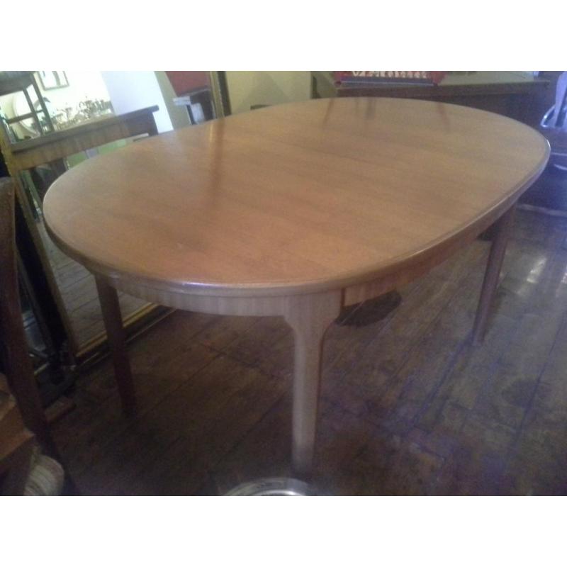 OVAL TABLE