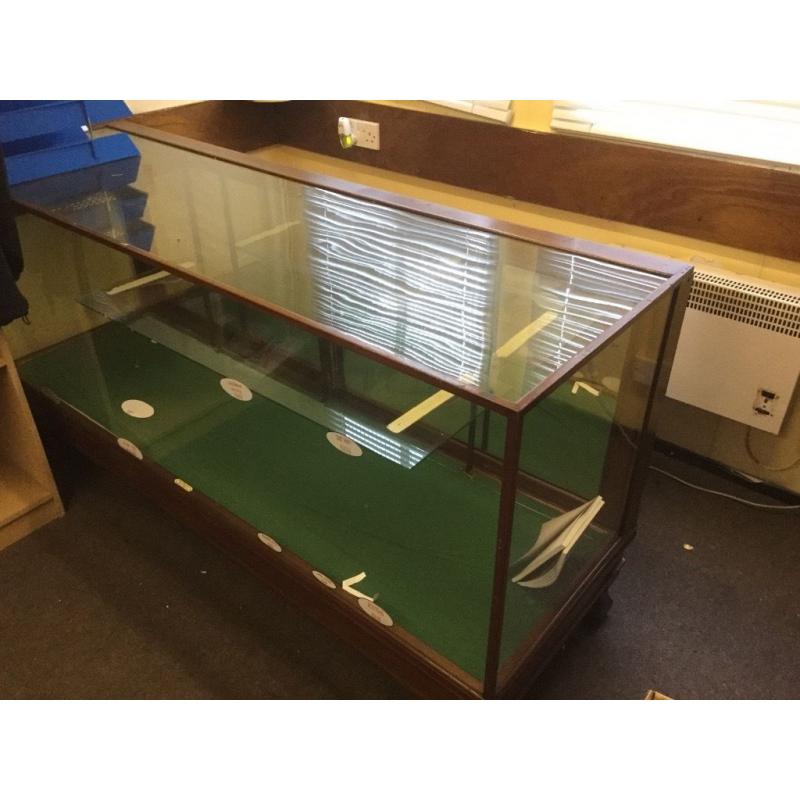 Glass Display Unit