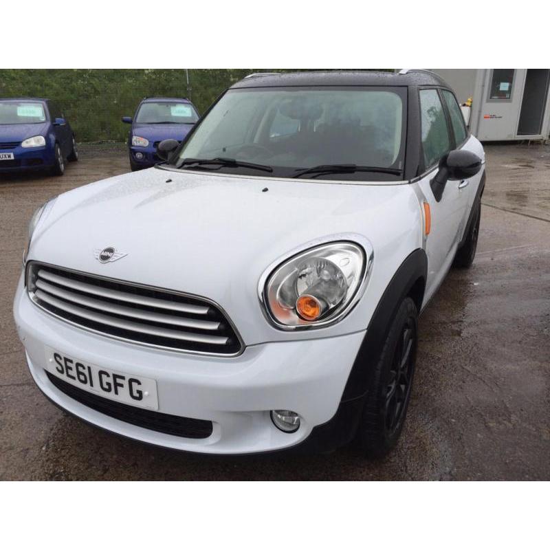 Mini COUNTRYMAN COOPER Automatic/Paddles 21,000 miles