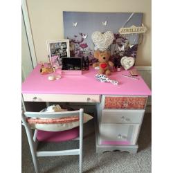 Up cycled dressing table