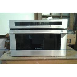 STEAM OVEN ** NEW NOT BEEN USED ** DE DIETRICH