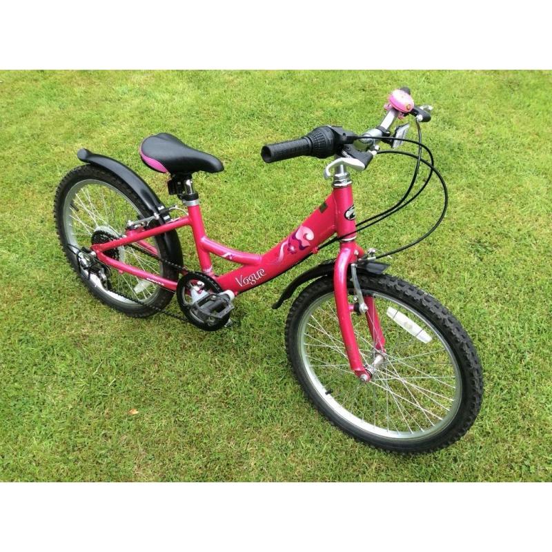 Girls Bike, Dawes, 20 inch wheels, kids 7 to 10 years - good condition