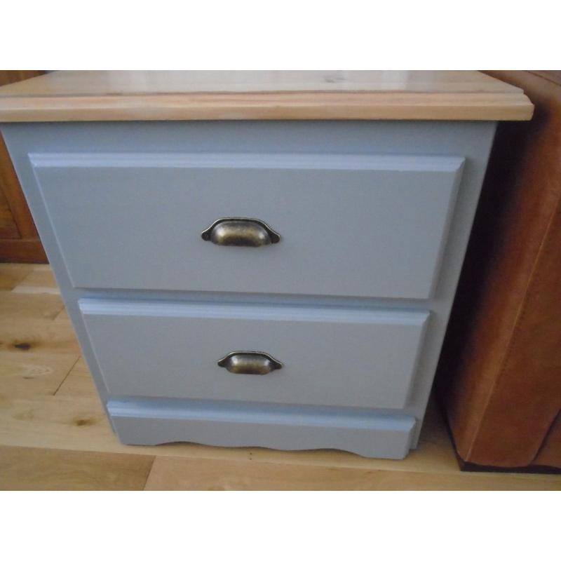 Bedside drawers/side unit