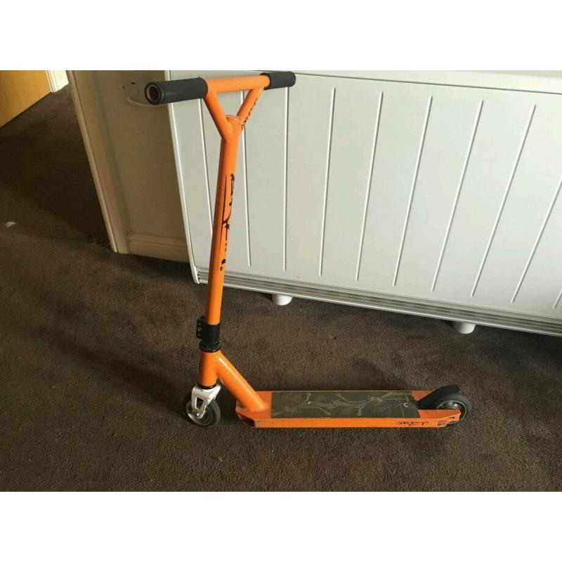 BOYS SCOOTER FOR SALE