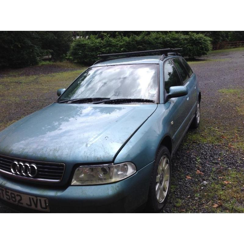 AUDI A4 ESTATE for pares or repair