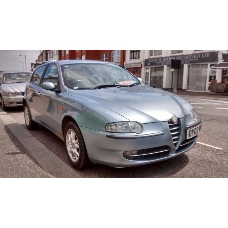 Alfa Romeo 147 Lusso 1.6cc 5 door m.o.t till 2017 service recipts 6 month's Warranty