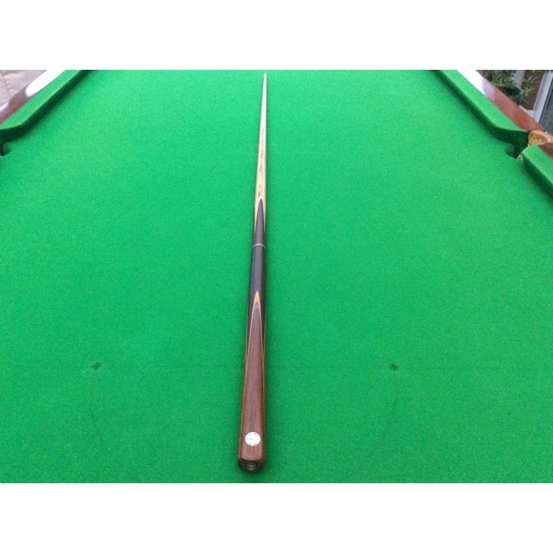 BARRACUDA TWO PIECE SNOOKER CUE