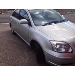 2005 05 Toyota Avensis Silver 5 Door Saloon Manual 5 Speed