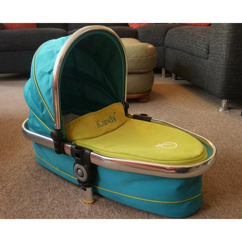 I candy peach carrycot