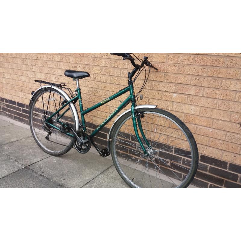 Ladies Raleigh Pioneer hybrid bike very good condition (city centre)