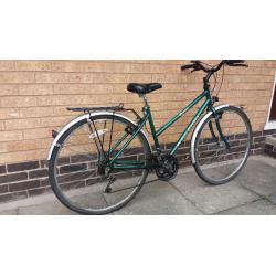 Ladies Raleigh Pioneer hybrid bike very good condition (city centre)