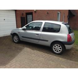 Renault Clio, a lovely economic, reliable little car!