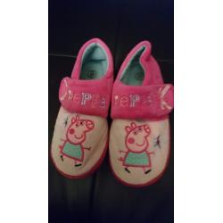 Girls size 12 peppa pig slippers