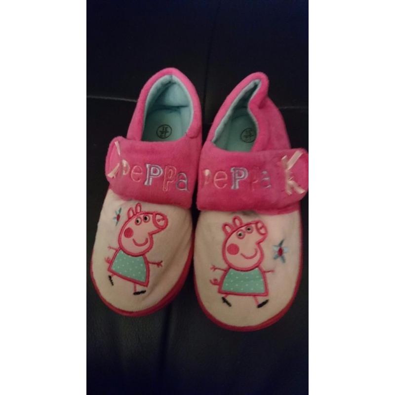 Girls size 12 peppa pig slippers