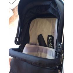 I safe pushchair, car seat and isofix