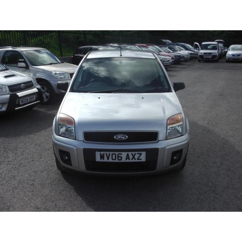 2006 FORD FUSION ZETEC CLIMATE HATCHBACK PETROL