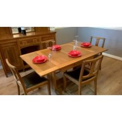 oak table and chairs (period)