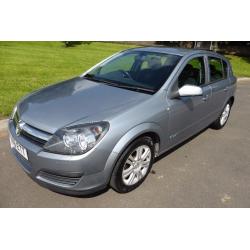 VAUXHALL ASTRA 1.4 ACTIVE ** 56 PLATE 0NLY ** 30,000 ** MILES FROM NEW **