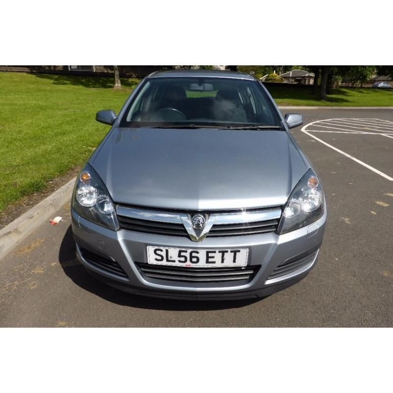 VAUXHALL ASTRA 1.4 ACTIVE ** 56 PLATE 0NLY ** 30,000 ** MILES FROM NEW **