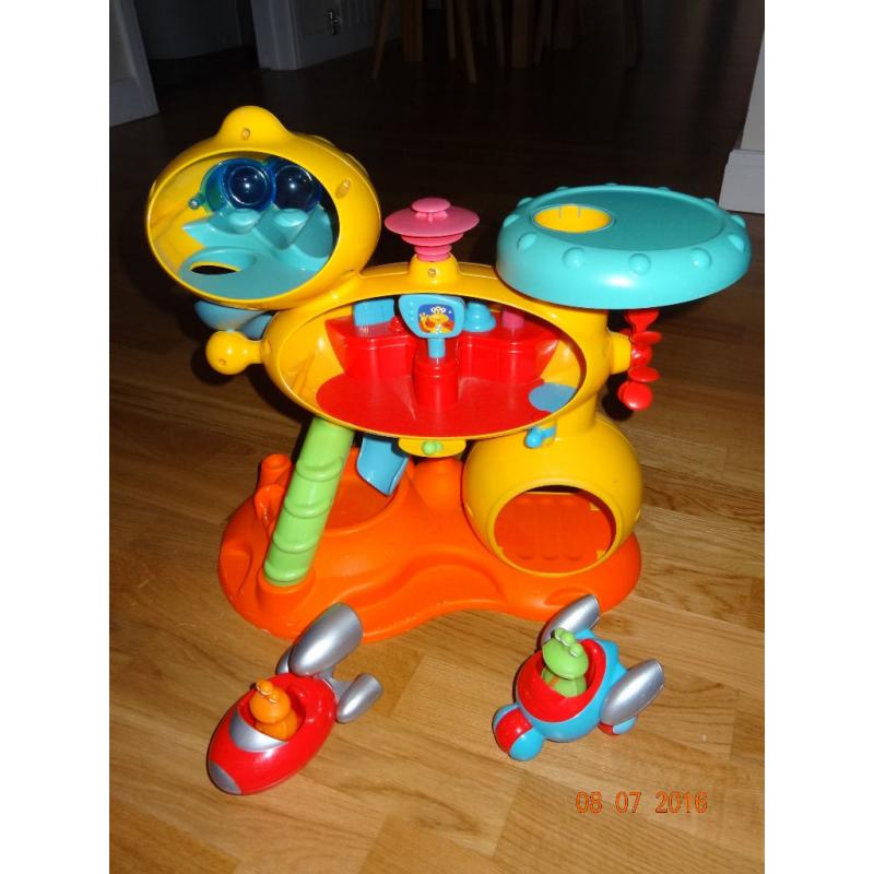 ELC HAPPYLAND Martian Moon House SPACE STATION Early Learning Centre