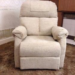 Electric Riser Recliner Arm Chair