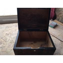 Vintage wooden jewellery box